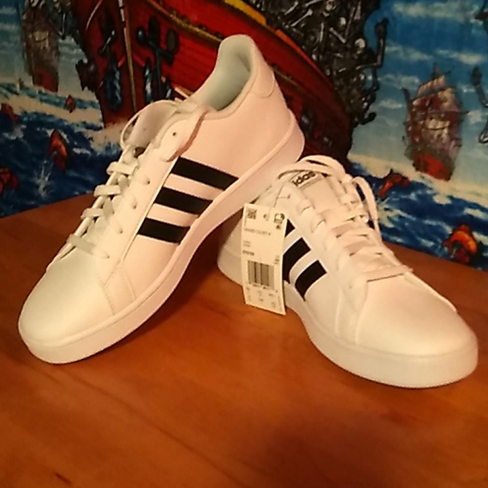 Adidas Grand  Court